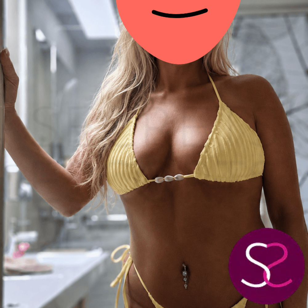 Fun Frisky Femme Fatale for racy party tonight don't leave it too long  GUYS !!!!! this wild one get book up QUICKLY !!!!